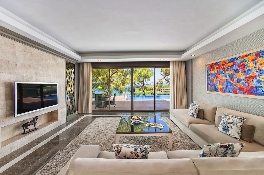 Vogue Hotel Supreme Bodrum 63/98