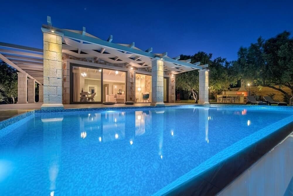 Avra Luxury Villa 1/50