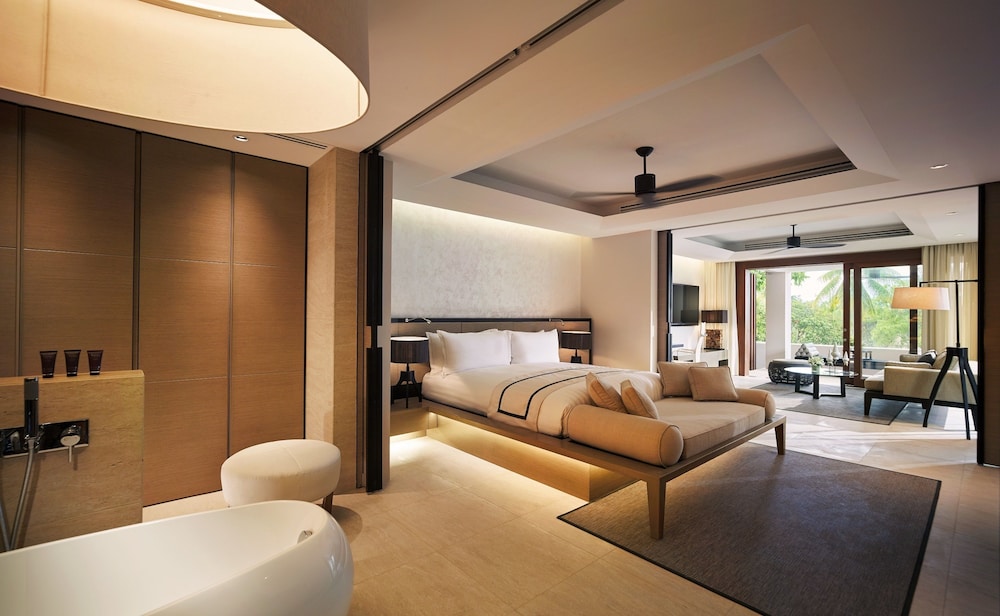 THE RITZ-CARLTON, KOH SAMUI 20/70