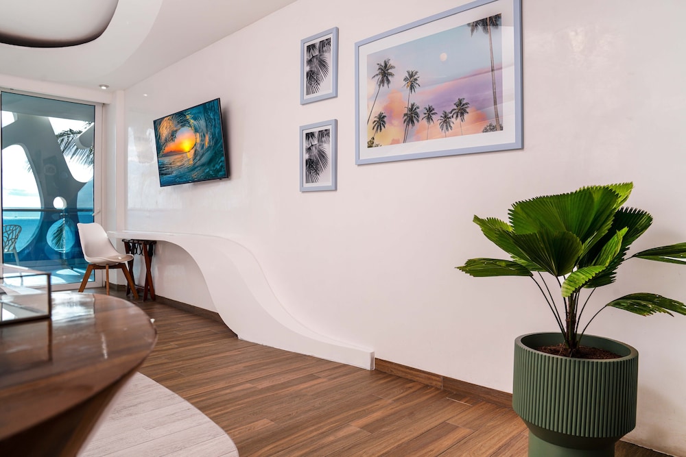The Carmen Hotel Ocean Front By Kavia - Adults Only 56/73