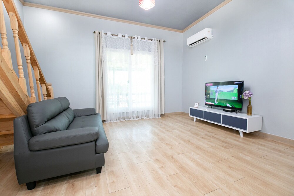 Yangyang Ilmare Pension 23/50