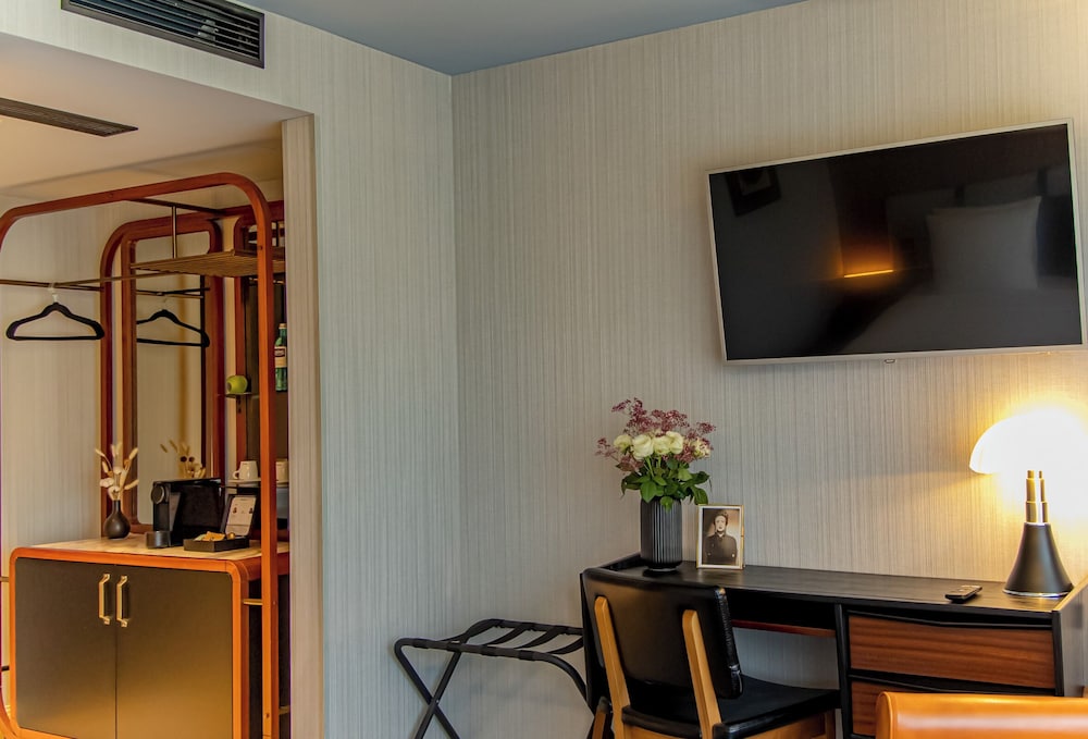 MUZE Hotel Dusseldorf - Handwritten Collection 36/49