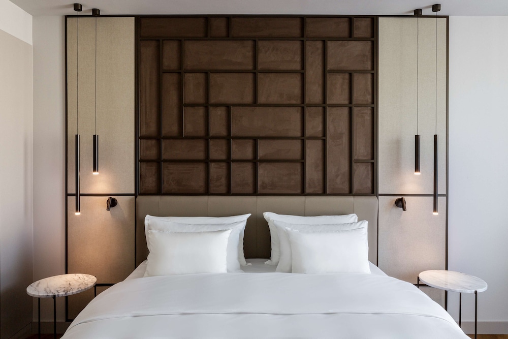 Radisson Collection Hotel, Magdalena Plaza Sevilla 23/73