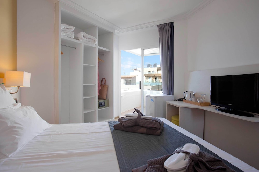 Palma Beach Hotel Apt 33/34