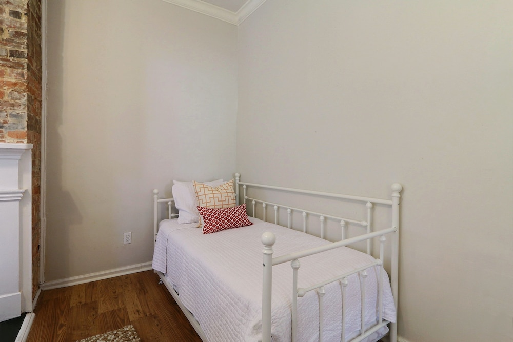 Gallery Stays - Parkside Manor 35/52