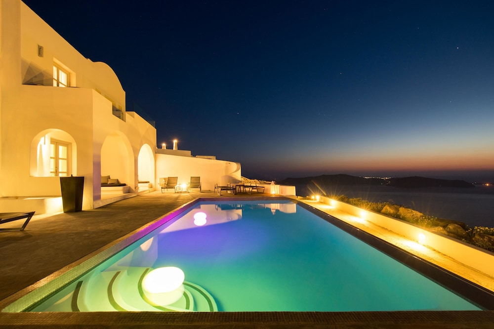 Avaton Resort and Spa 40/46