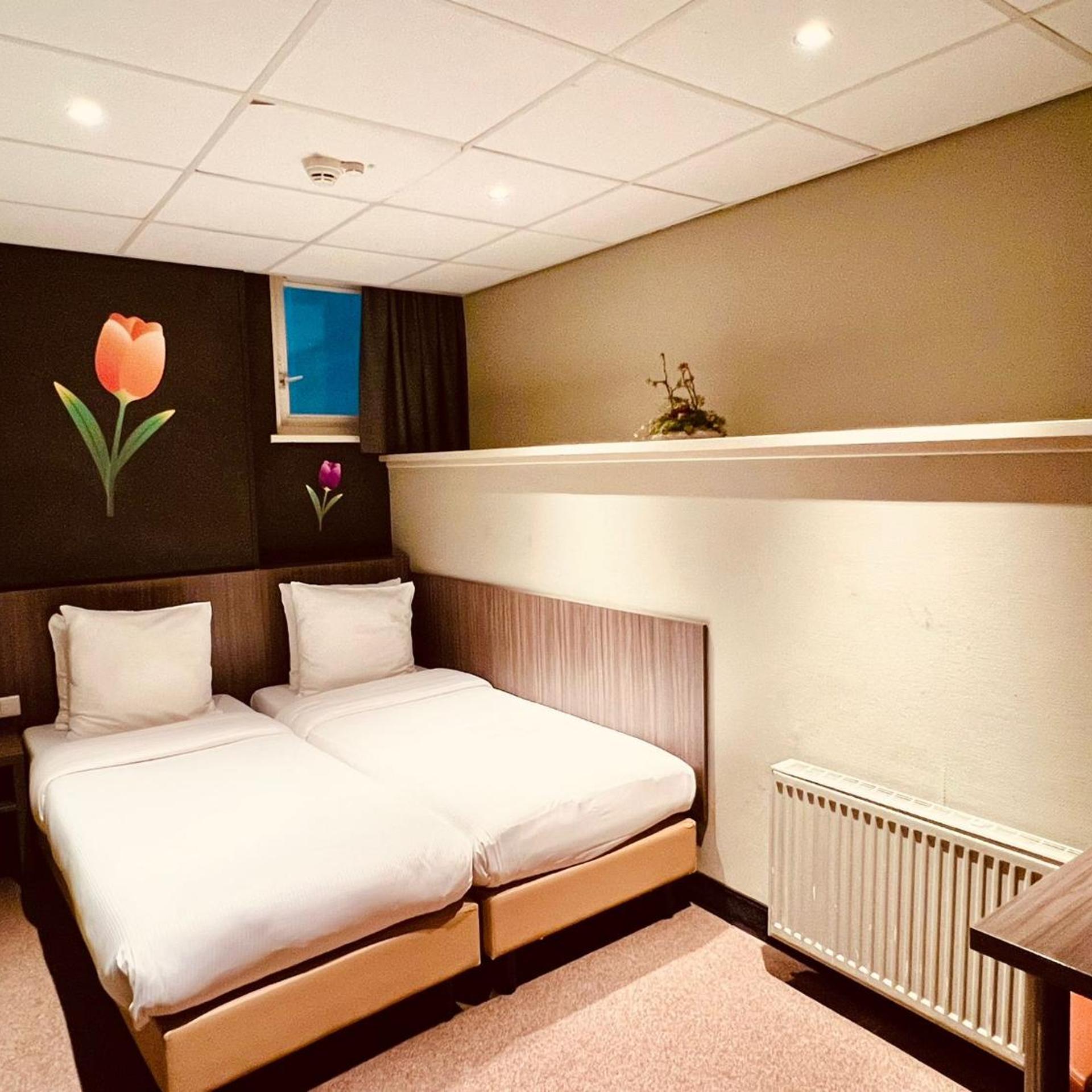 Semi Room, Semi Double Bed