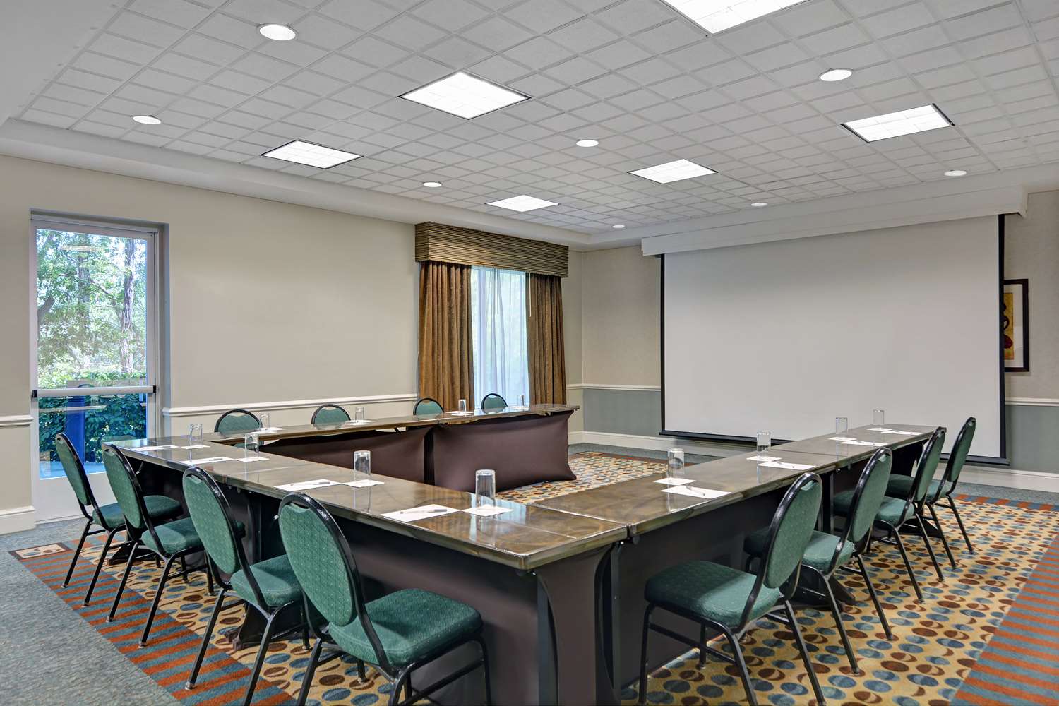 Hilton Garden Inn Jacksonville JTB/Deerwood Park 54/64