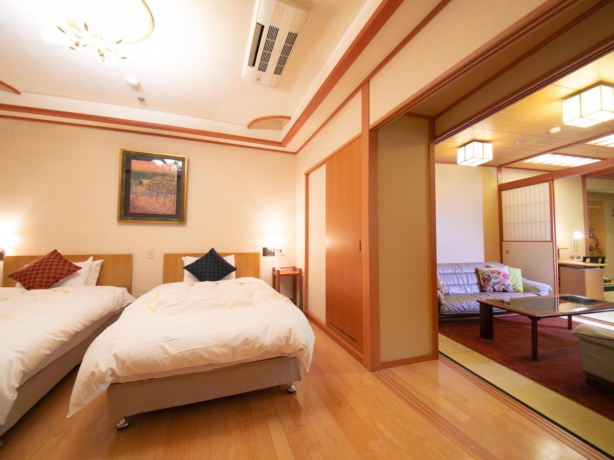 Suite, Hot Tub