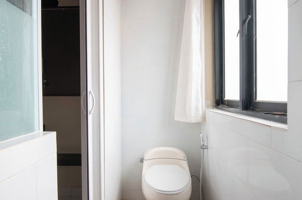 Reddoorz Plus Near Hayam Wuruk 2 29/33