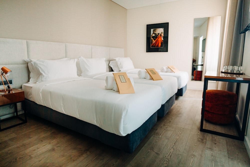 Next Level Premium Hotel 25/60