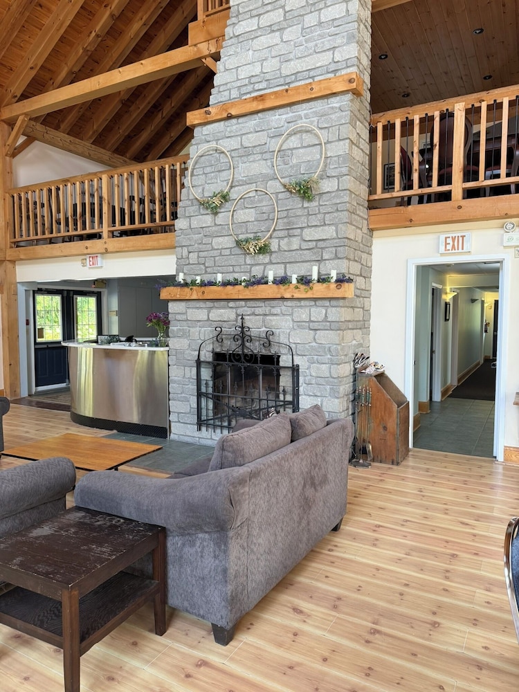 Timber House Resort 47/64