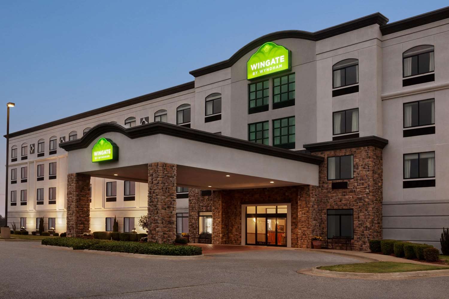Wingate By Wyndham Bentonville Airport 38/42
