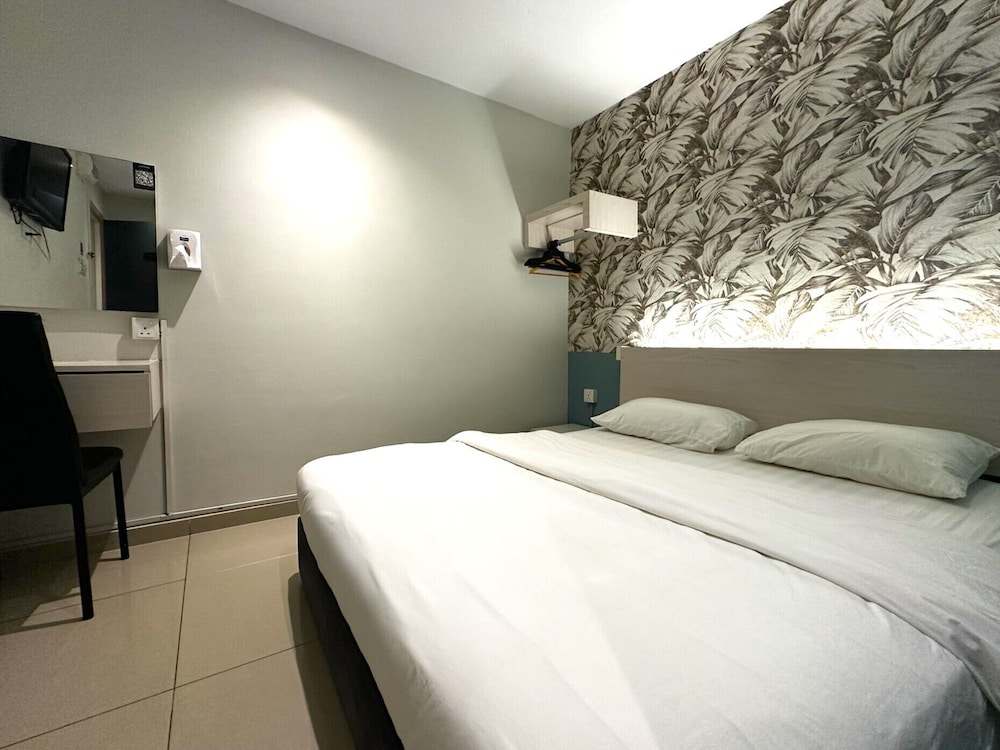 De Uptown Hotel Damansara 33/43