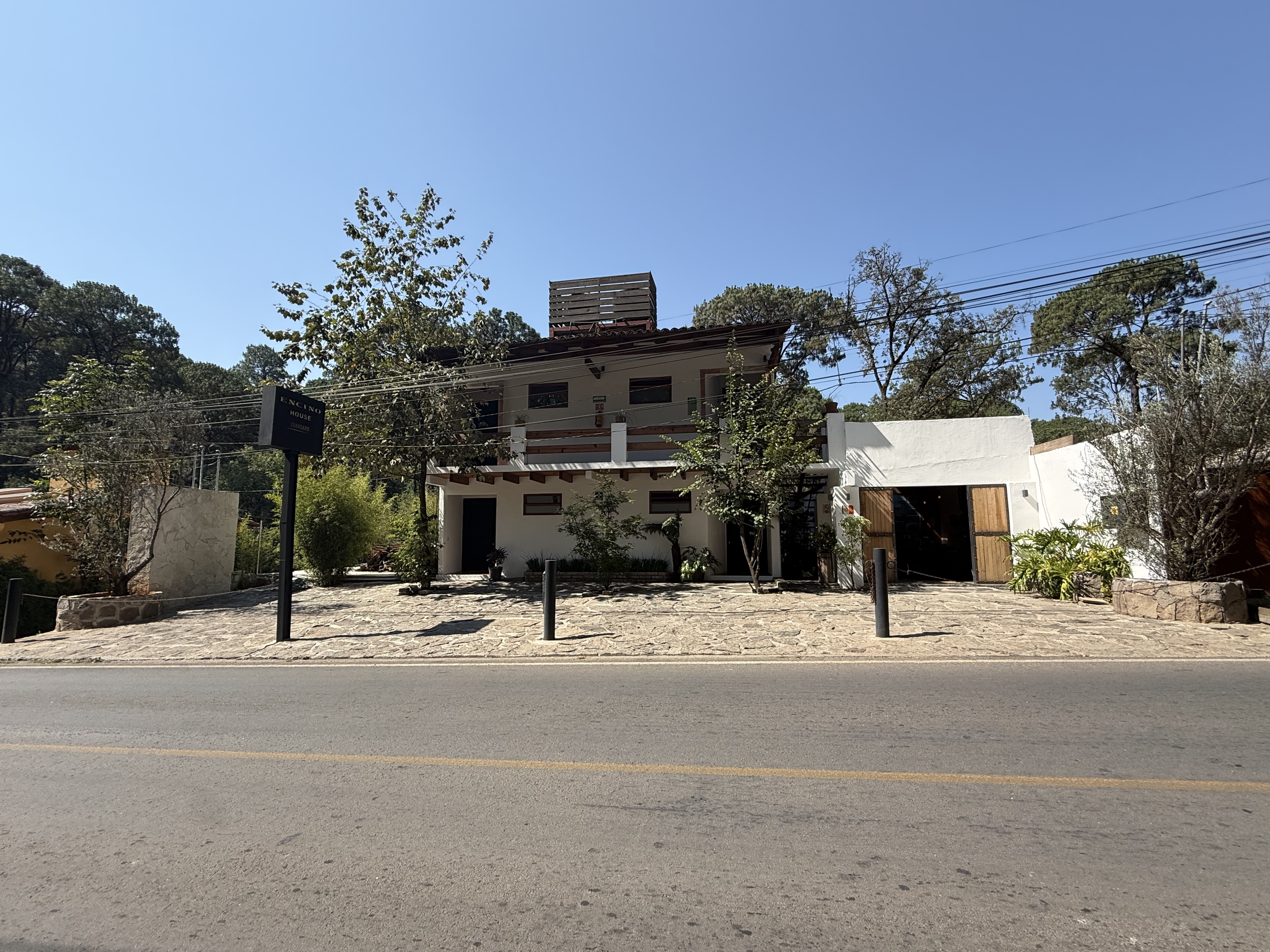 Encino House 3/50