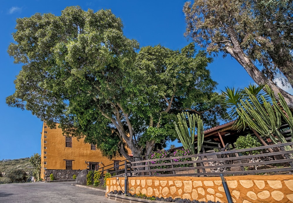 Hotel Rural LIVVO Maipez 33/50