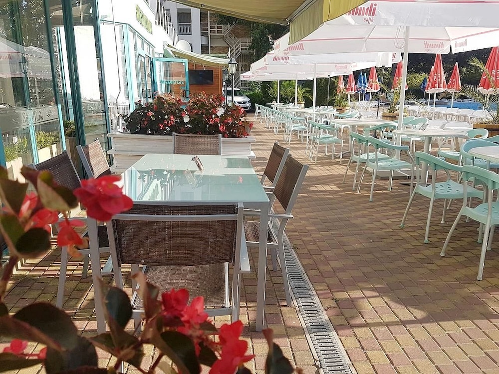Hotel Delfin 25/35