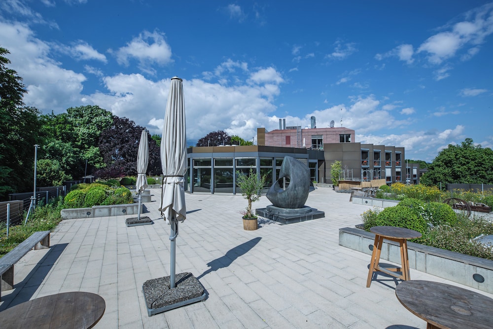 Hotel Seepark Thun 42/50