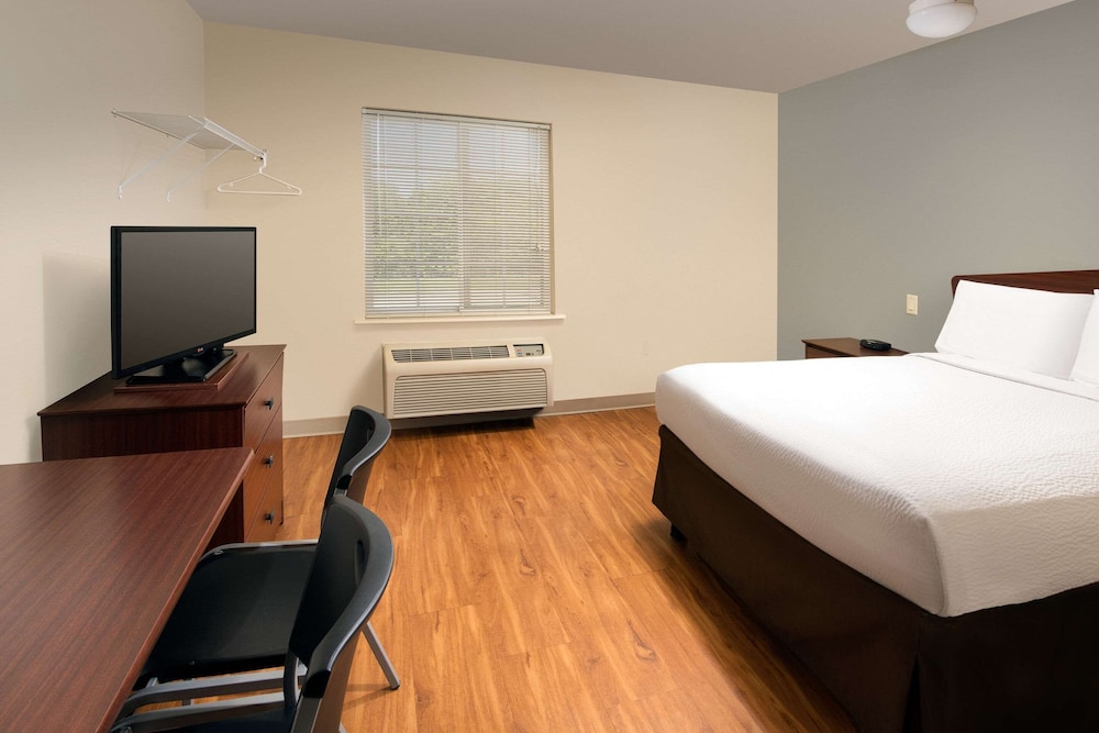 WoodSpring Suites Topeka 15/31