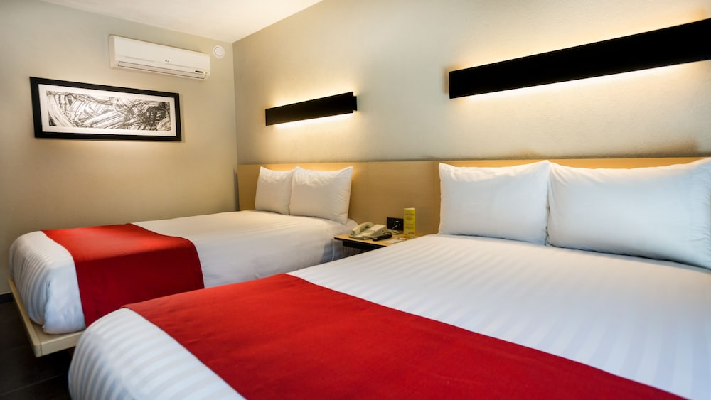 City Express by Marriott Tampico 18/65
