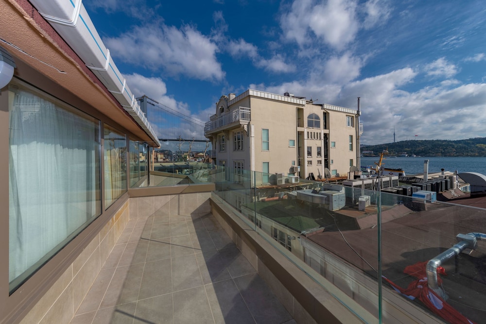 Feri Suites 21/50