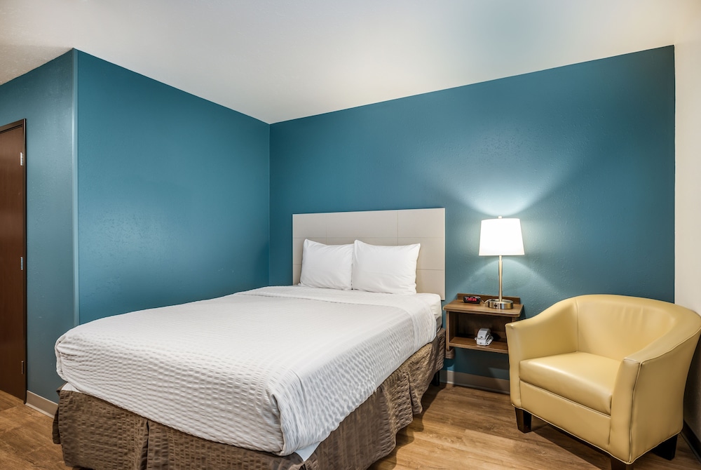 WoodSpring Suites Indianapolis Zionsville 8/24