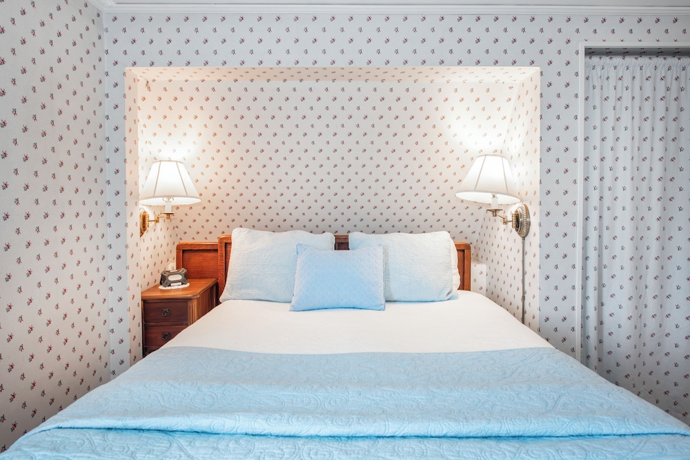 Bath Street Inn 24/50