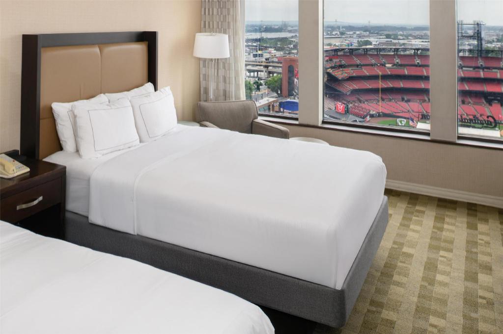 Premium, 2 Queen Beds, Stadium View, Executive Level