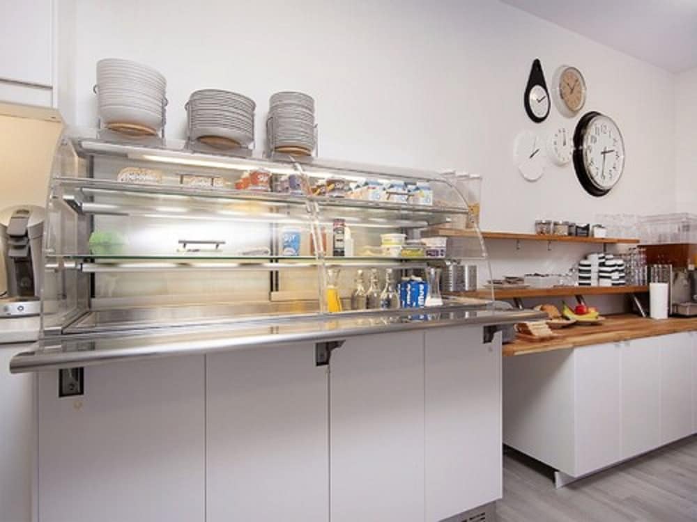 Kef Guesthouse 6/47