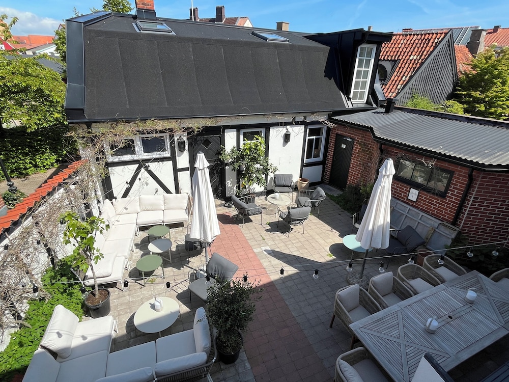 Hotell Bäckagården 29/50