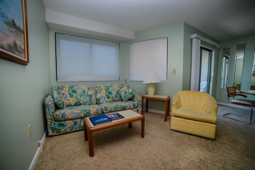 Myrtle Beach Resort by Beach Vacations 62/79