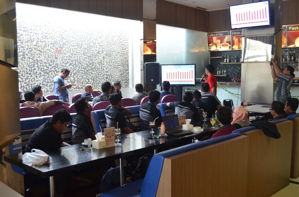 World Hotel Jakarta - Bandengan 41/50