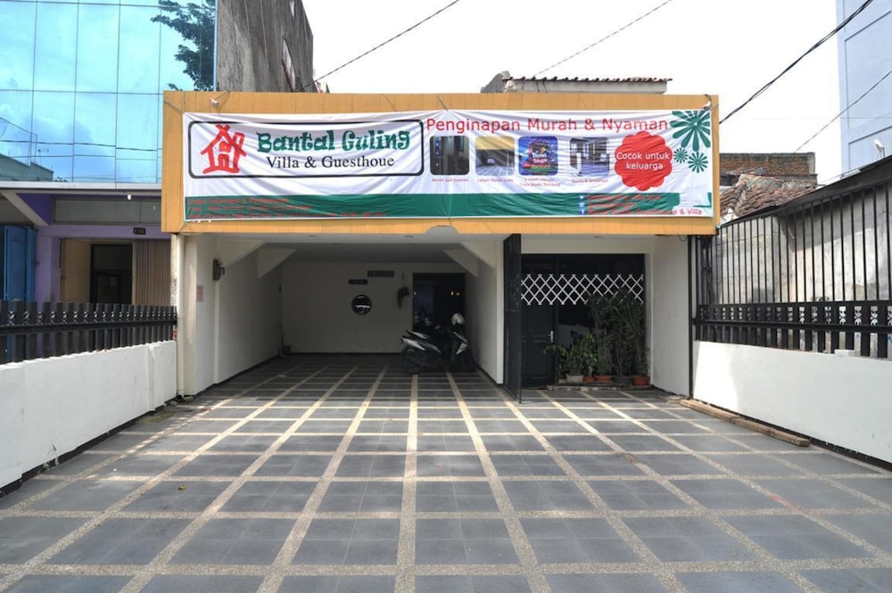Bantal Guling Trans Bandung photo1