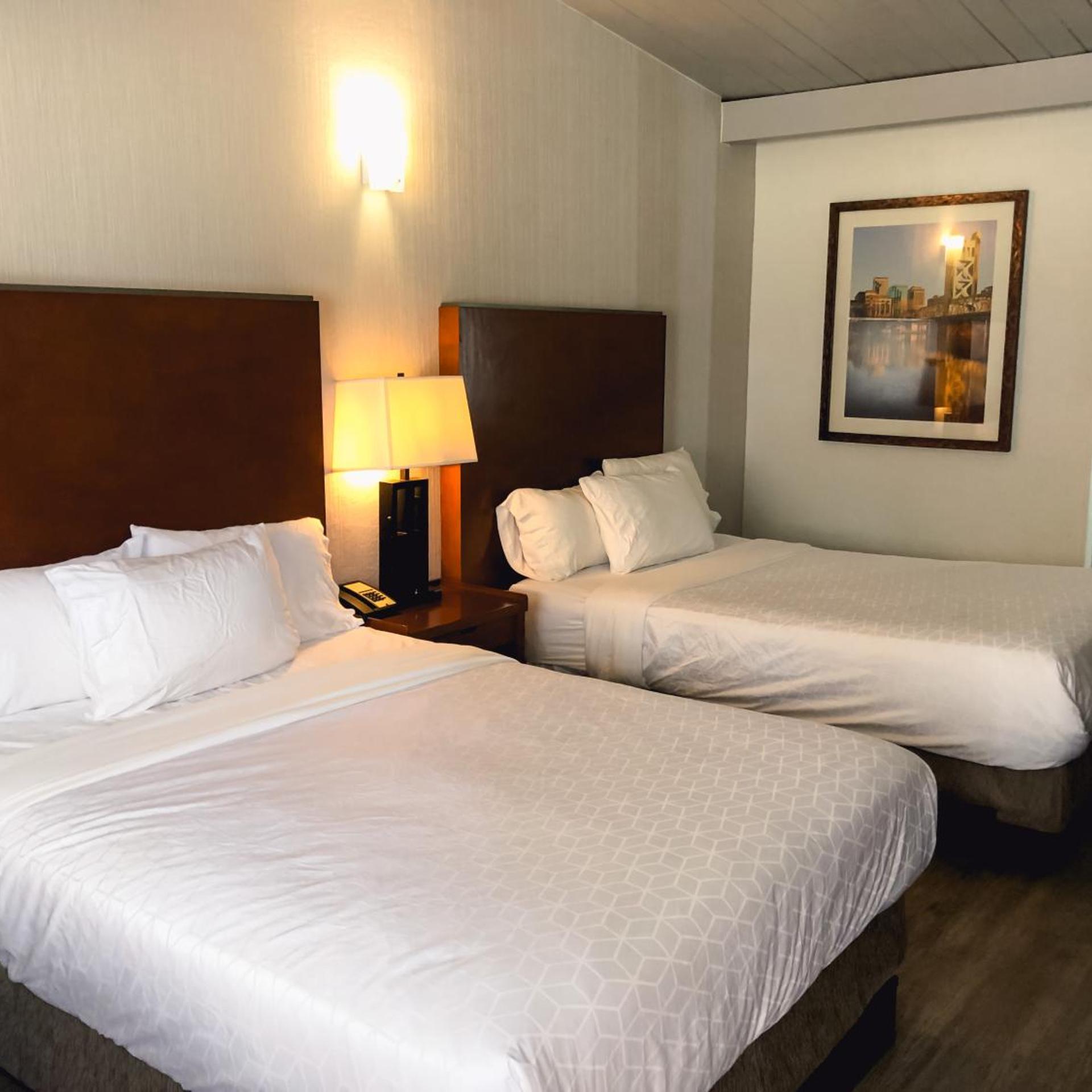 Super 8 by Wyndham San Jose Airport 10/32