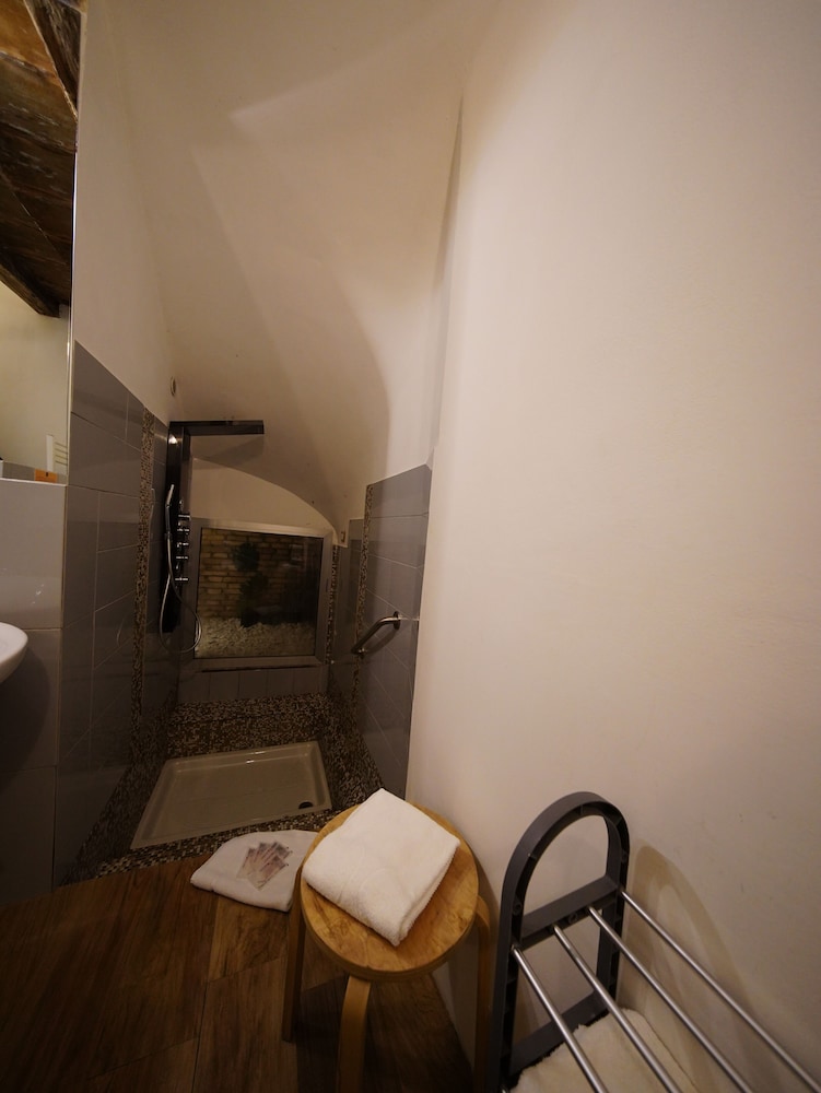 Nerva Accomodation Cavour 36/67