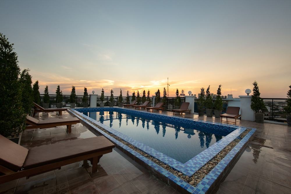 Azalea Park View Boutique Hotel 43/50