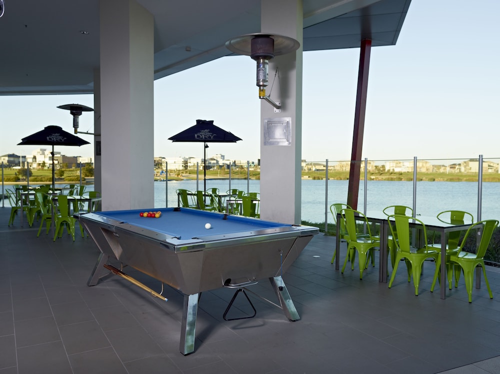 Mercure Melbourne Caroline Springs 26/48