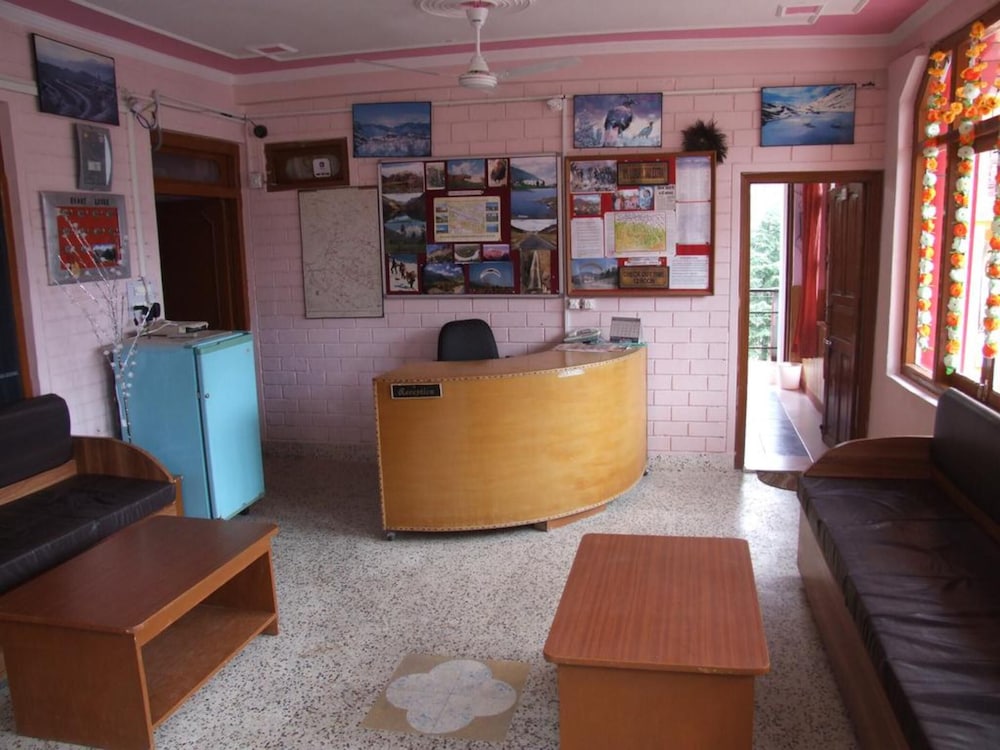 Hotel Ekant Lodge 8/50