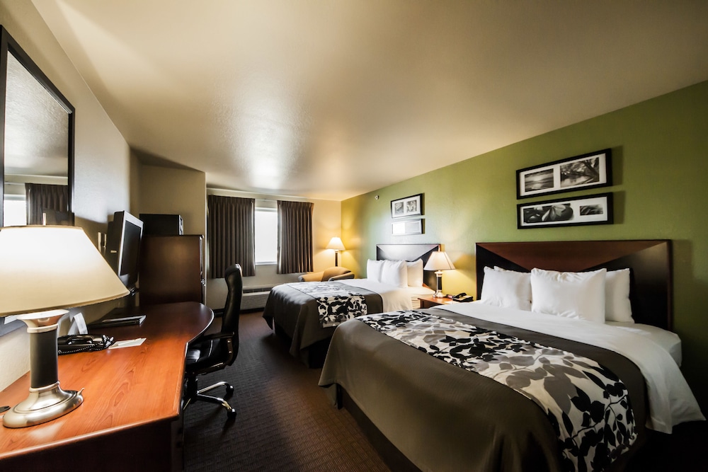 Sleep Inn And Suites Shamrock 11/39