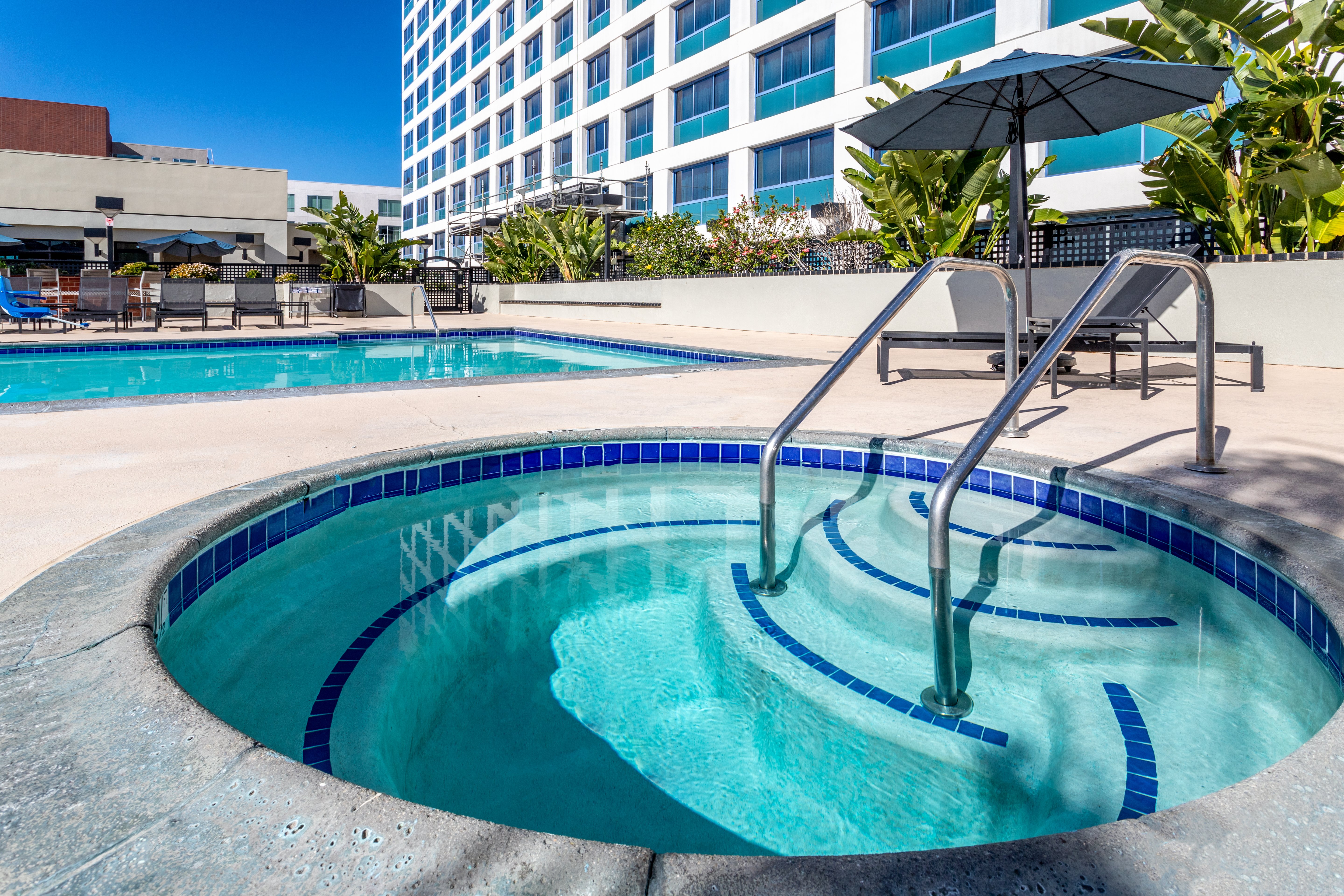 Crowne Plaza Los Angeles Harbor Hotel, an IHG Hotel 50/50