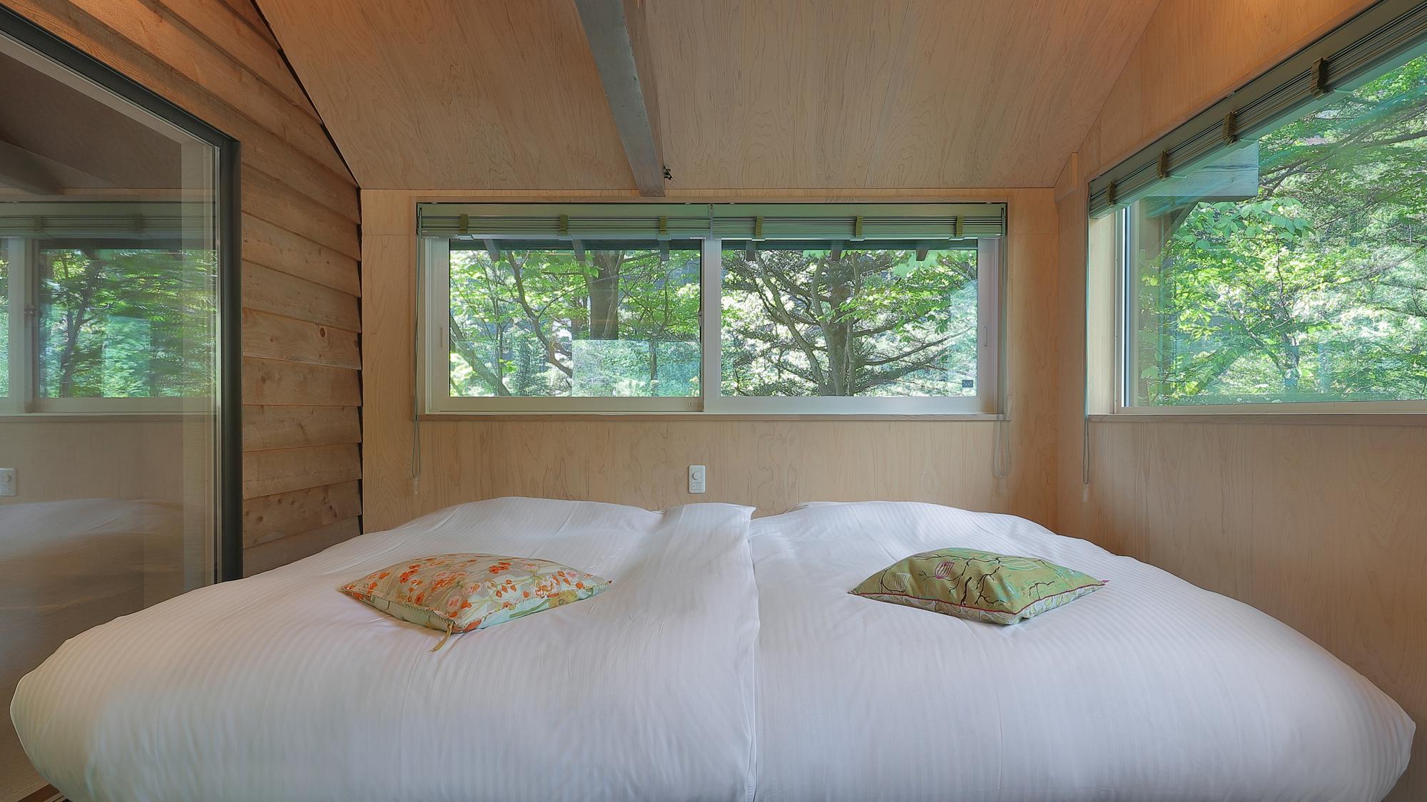 Japanese Western, Outdoor Bath