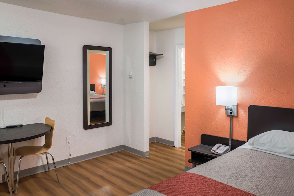 Motel6 Fort St John BC 15/31