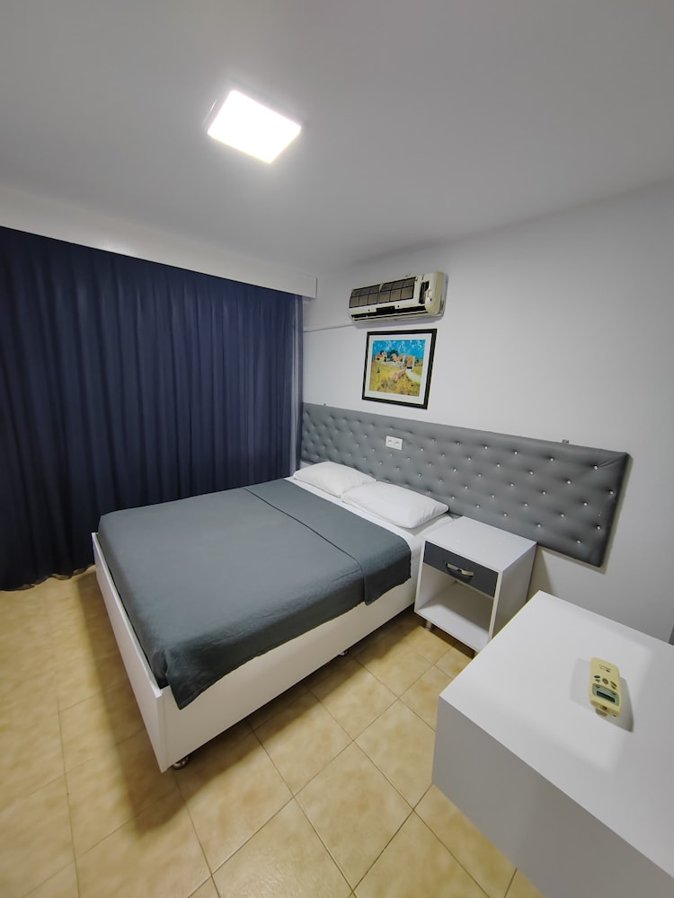 CLASSIC, STUDIO, SUITE