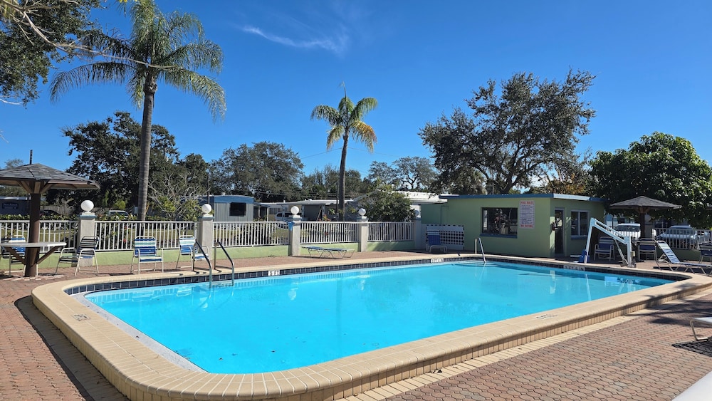 Gulf Way Inn 42/44