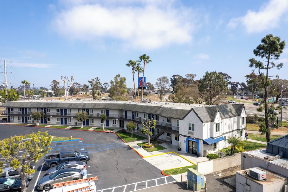 Motel6 San Diego, CA - North 48/61