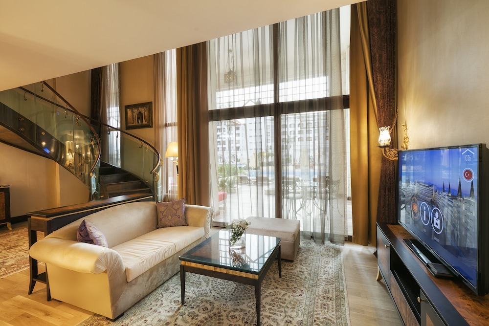 Mardan Palace 49/78