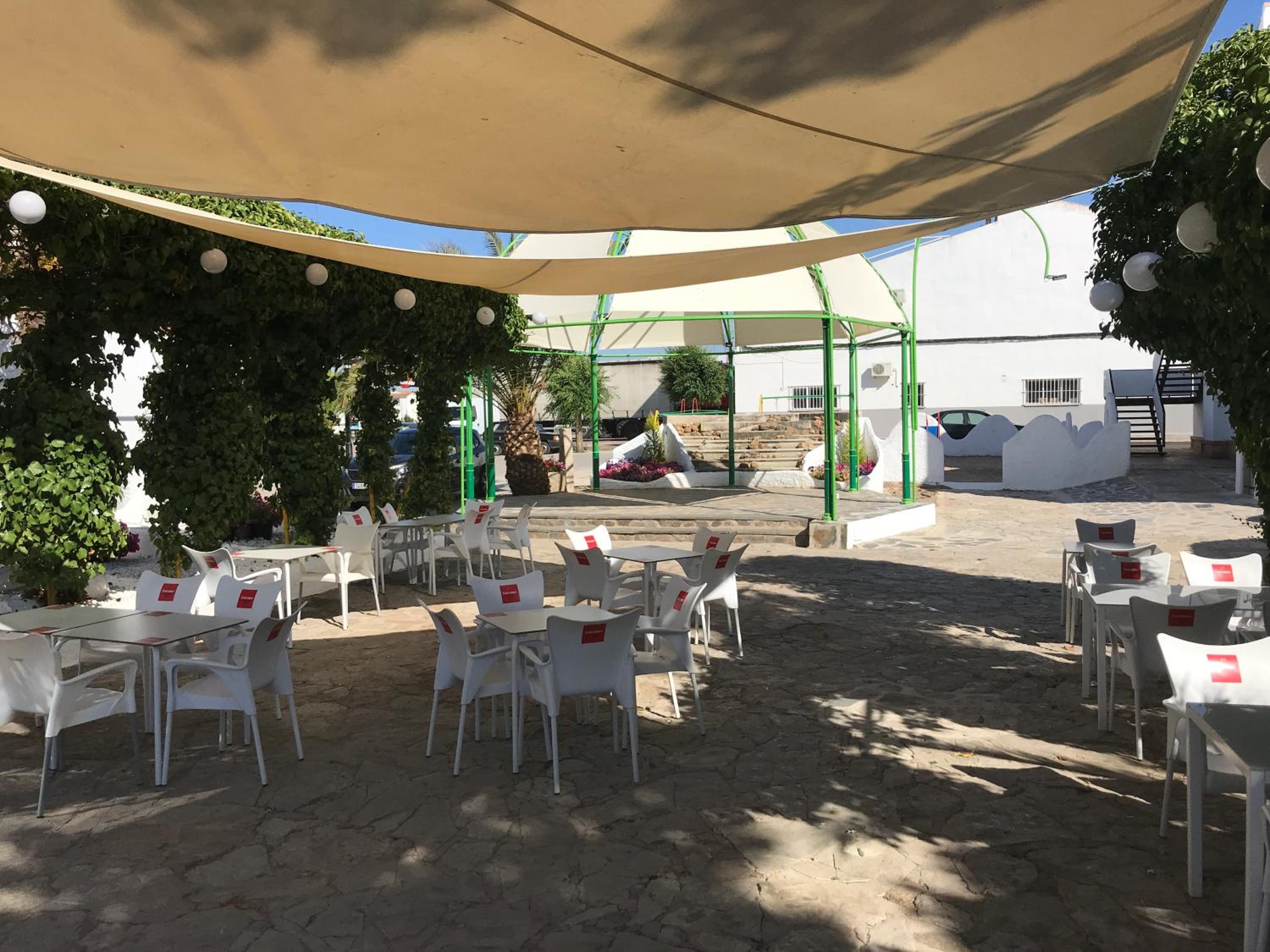 Hotel Restaurante Santa Cruz 46/57