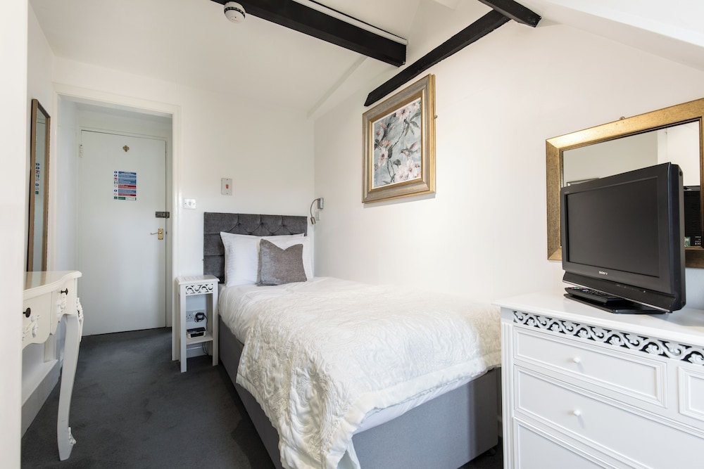 Mount Pleasant Hotel 28/50