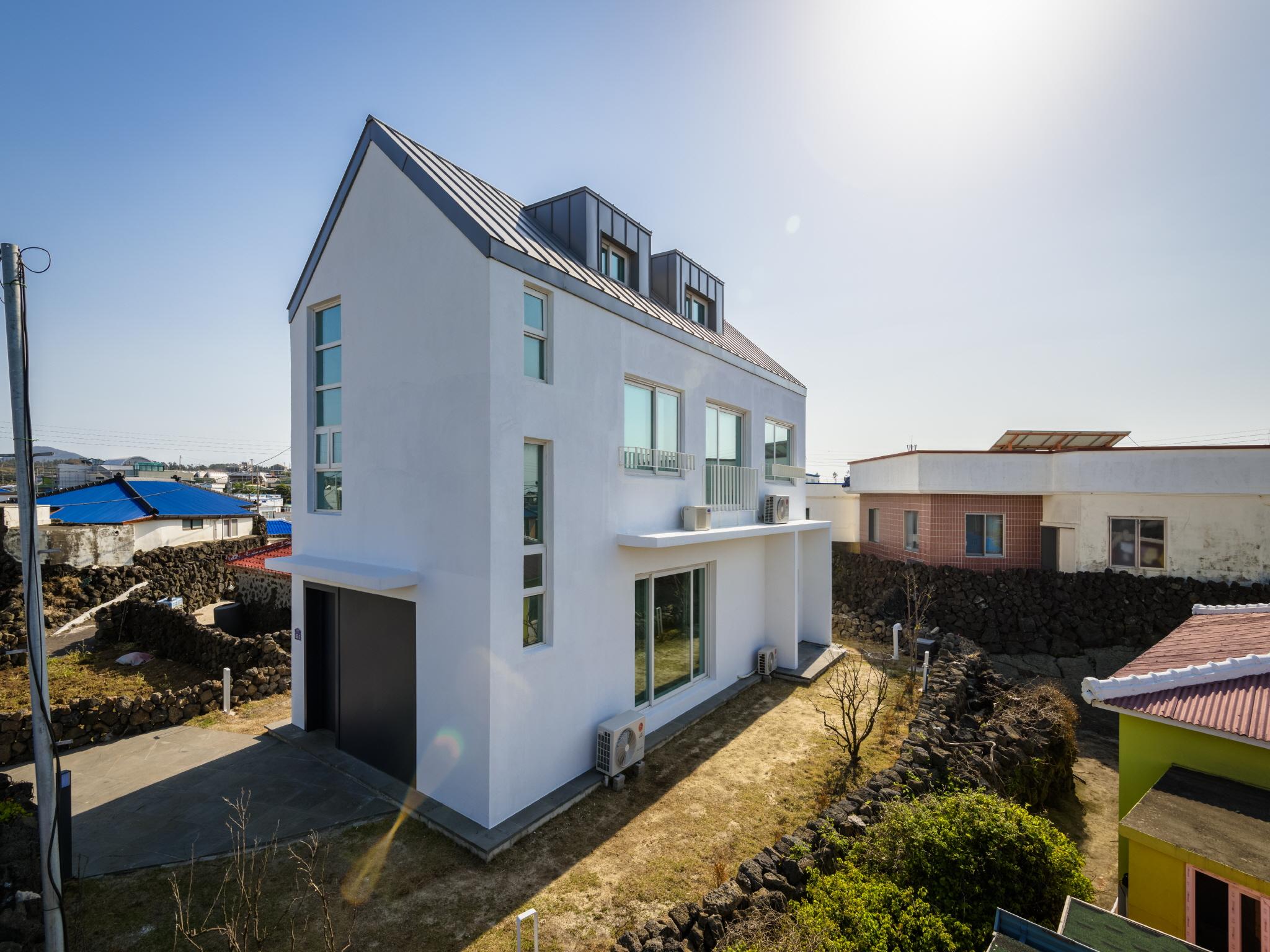 Jeju Woljeong-Ri-Ae Pension 2/17