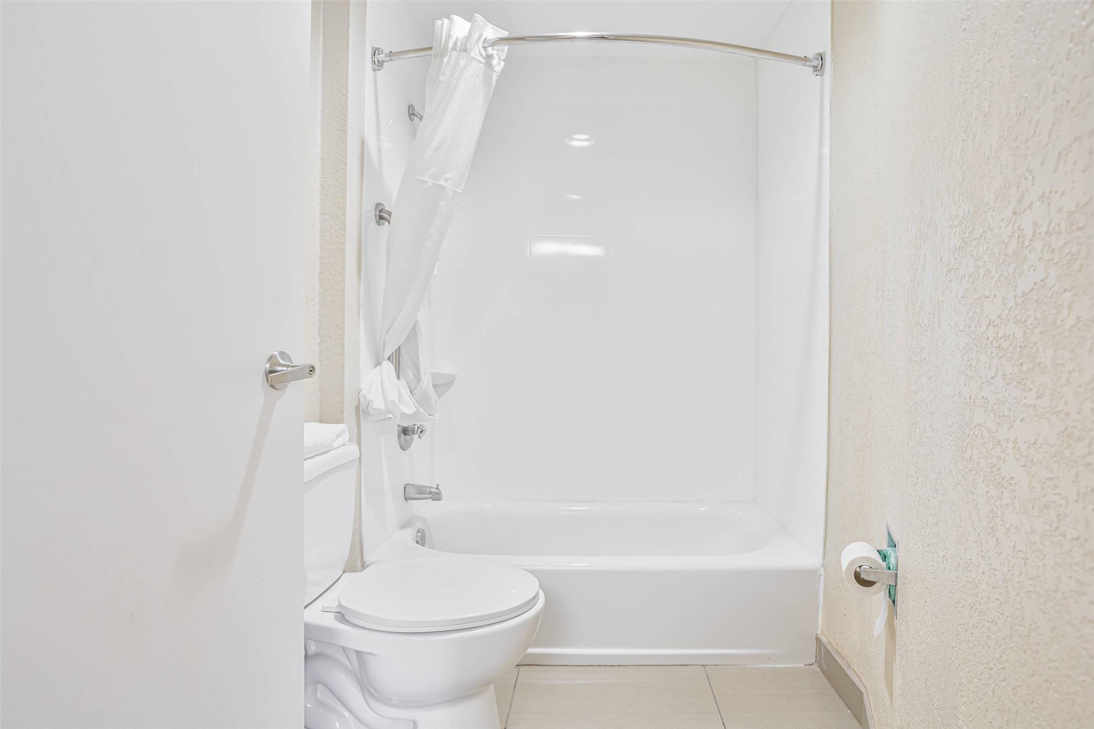 Comfort Inn and Suites Montgomery East Carmichael Rd 54/54